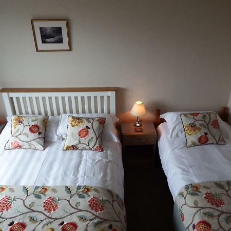Ty Helyg Bed and Breakfast St Davids Eksteriør billede